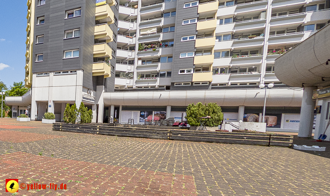 12.06.2023 - kein Grün mehr im Biergarten im Marx-Zentrum